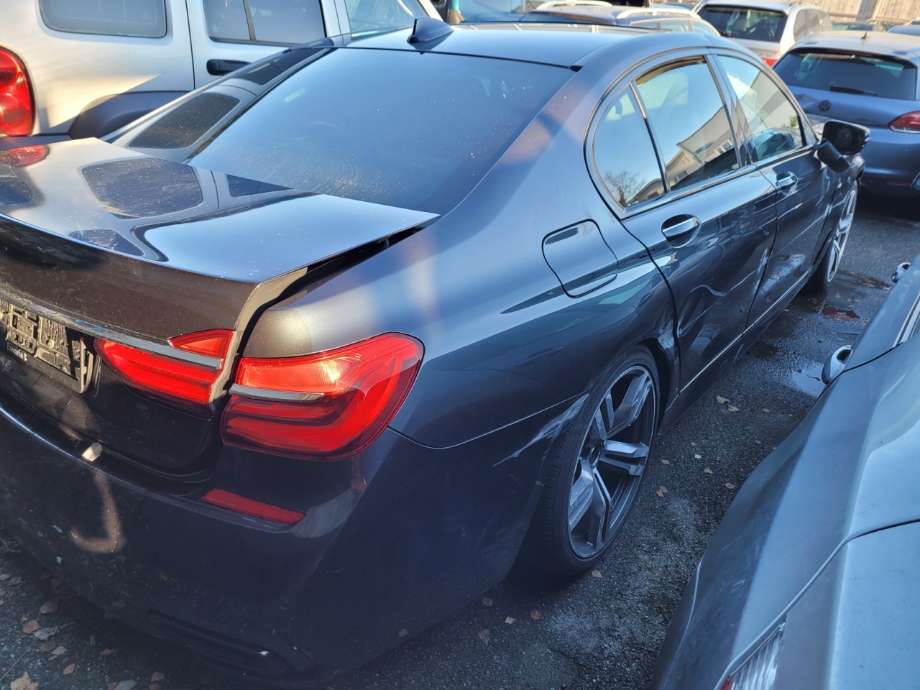 BMW 7-Serie 2015-->> (G11/G12) (G11/G12), Motorkode: B57-D30A, Girkassekode: 