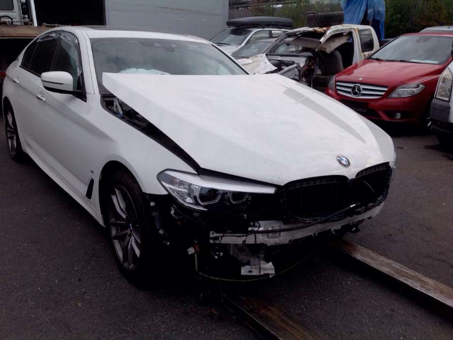 BMW 5-Serie 2017-->> (G30/G31) (G30/G31), Motorkode: B48-B20B, Girkassekode: 