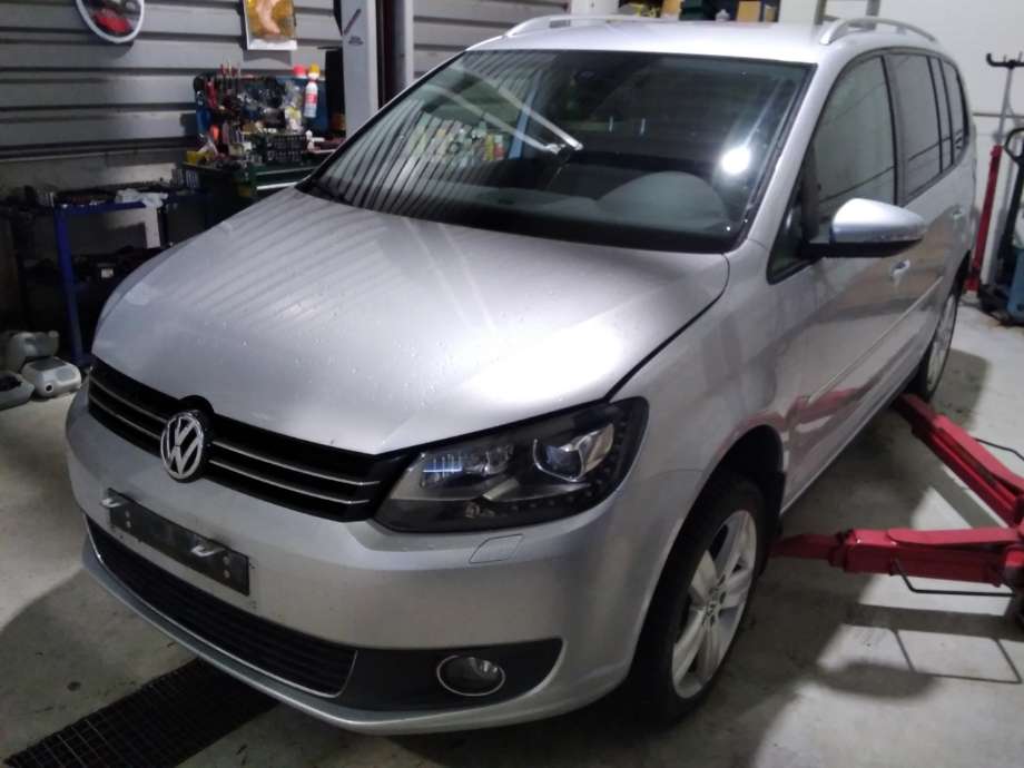 VW Touran 2010-2015 (Type I, Fase 3) , Motorkode: CFJA, Girkassekode: 