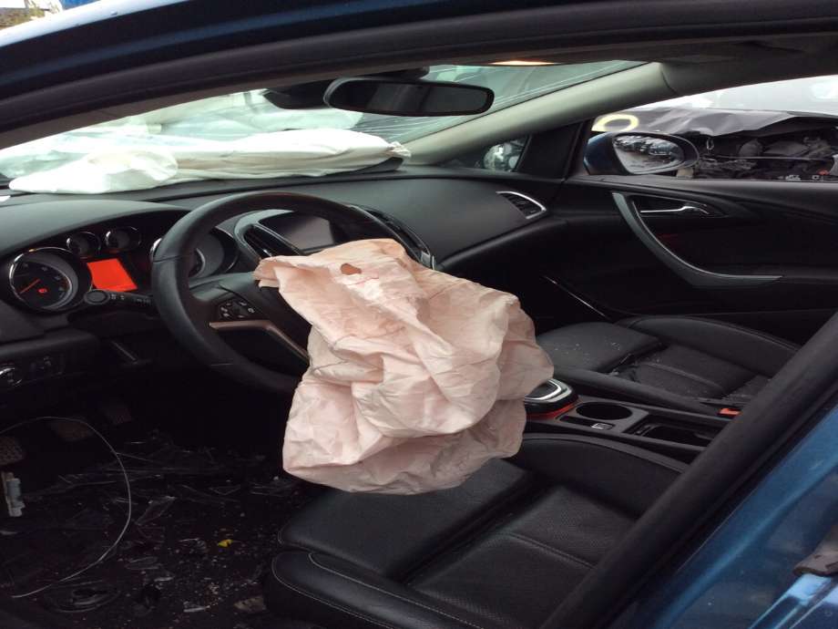 Opel Astra J 2010-2015 , Motorkode: A17DTC;A17DTE, Girkassekode: 