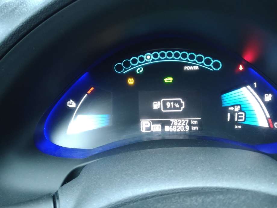 Nissan Leaf 2011-2017 (Type I) , Motorkode: EM61, Girkassekode: 