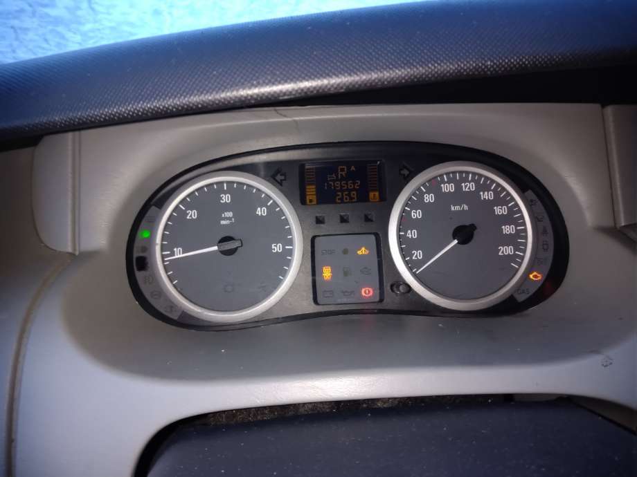 Opel Vivaro A 2006-2014 , Motorkode: M9R-780;M9R-781, Girkassekode: 