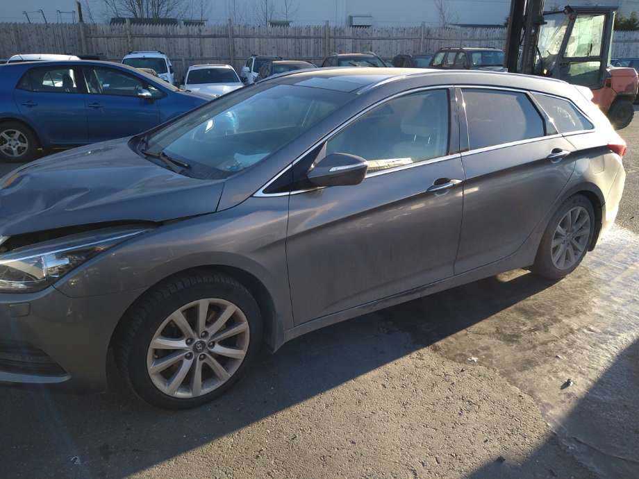 Hyundai i40 2012-2017 , Motorkode: D4FD, Girkassekode: 