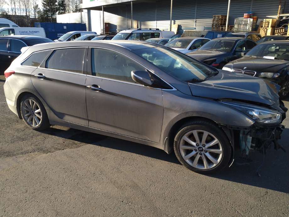 Hyundai i40 2012-2017 , Motorkode: D4FD, Girkassekode: 
