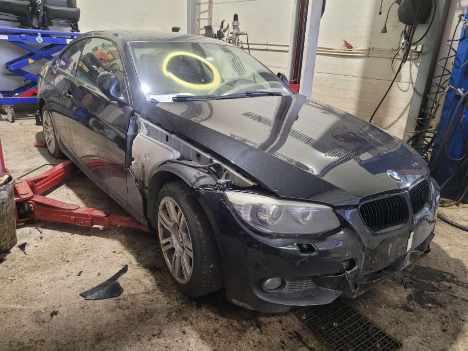 BMW 3-Serie 2005-2011 (E90/E91/E92/E93) (E90/E91/E92/E93), Motorkode: N47-D20C, Girkassekode: 