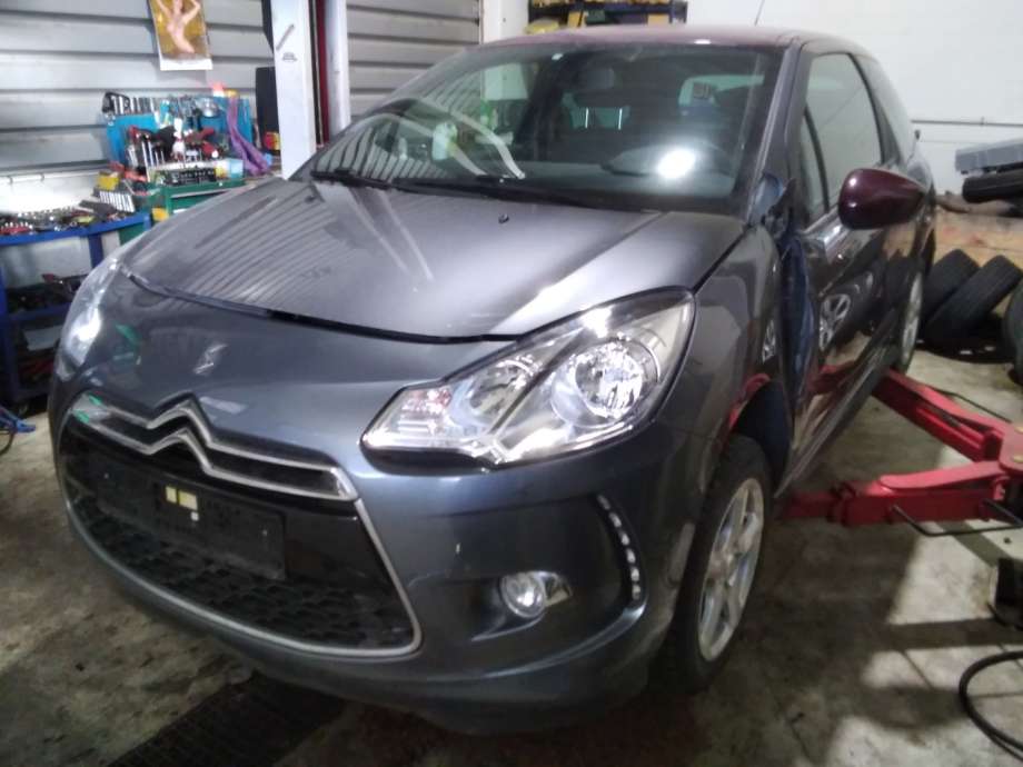 Citroën DS3 2010-2019 , Motorkode: 5FS, Girkassekode: 