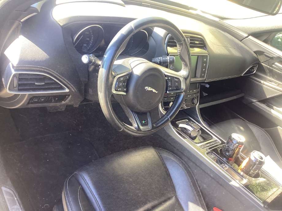Jaguar XE 2015-->> , Motorkode: 204DTA;20D4TD, Girkassekode: 