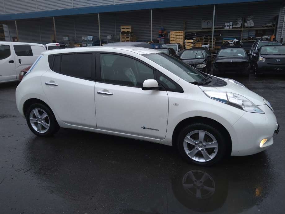 Nissan Leaf 2011-2017 (Type I) , Motorkode: EM57, Girkassekode: 