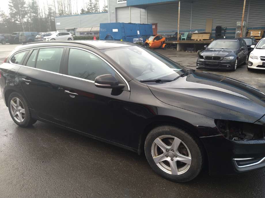 Volvo V60/V60 CC 2013-2018 (Type I, Fase 2) , Motorkode: D2 1.6 D4162T AUT;D4162T, Girkassekode: 
