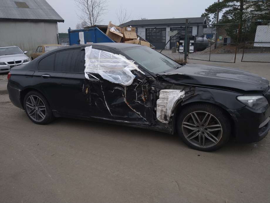 BMW 7-Serie 2009-2015 (F01/F02/F03/F04) (F01/F02/F03/F04), Motorkode: 740d N57-D30B;N57-D30B, Girkassekode: 
