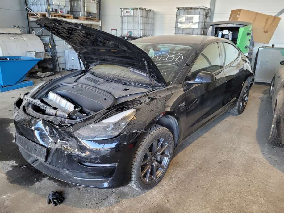 Tesla Model 3 2018-2023 (Fase 1) , Motorkode: 3D3;3D3 75D Long Range, Girkassekode: 