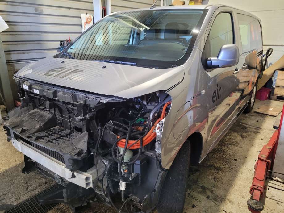Toyota Proace 2016-->> (Type II) , Motorkode: , Girkassekode: