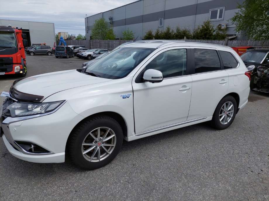 Mitsubishi Outlander 2015-->> (Type III, Fase 2) , Motorkode: 4B11, Girkassekode: 