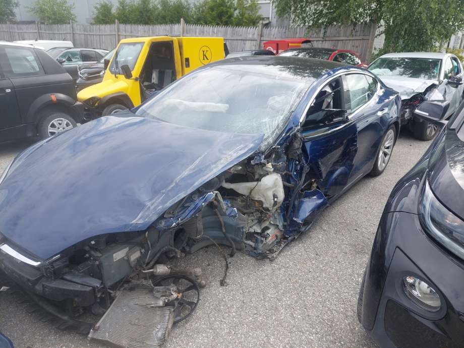 Tesla Model S 2016-2021 (Fase 2) , Motorkode: L2S, Girkassekode:
