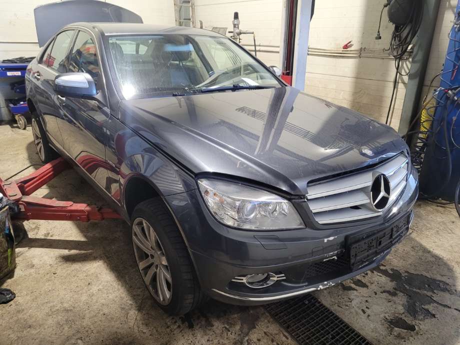 Mercedes C-Klasse 2007-2011 (Fase 1) (W204) (W204), Motorkode: OM646.811, Girkassekode: