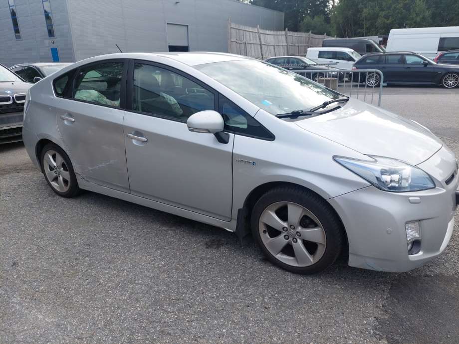 Toyota Prius 2009-2016 (Type III) (COMBI) (COMBI), Motorkode: 2ZR-FXE, Girkassekode: 