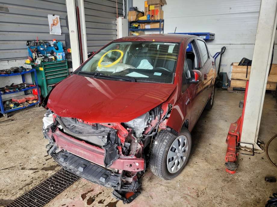 Toyota Yaris 2012-2014 (Type III, Fase 1) , Motorkode: 1NZ-FXE, Girkassekode: 