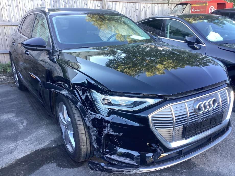 Audi e-tron 2018-->> , Motorkode: BM1J, Girkassekode: