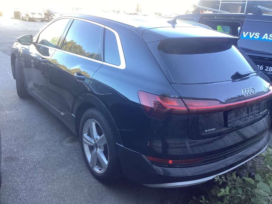 Audi e-tron 2018-->> , Motorkode: BM1J, Girkassekode: