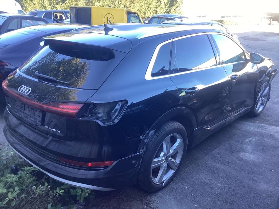 Audi e-tron 2018-->> , Motorkode: BM1J, Girkassekode: