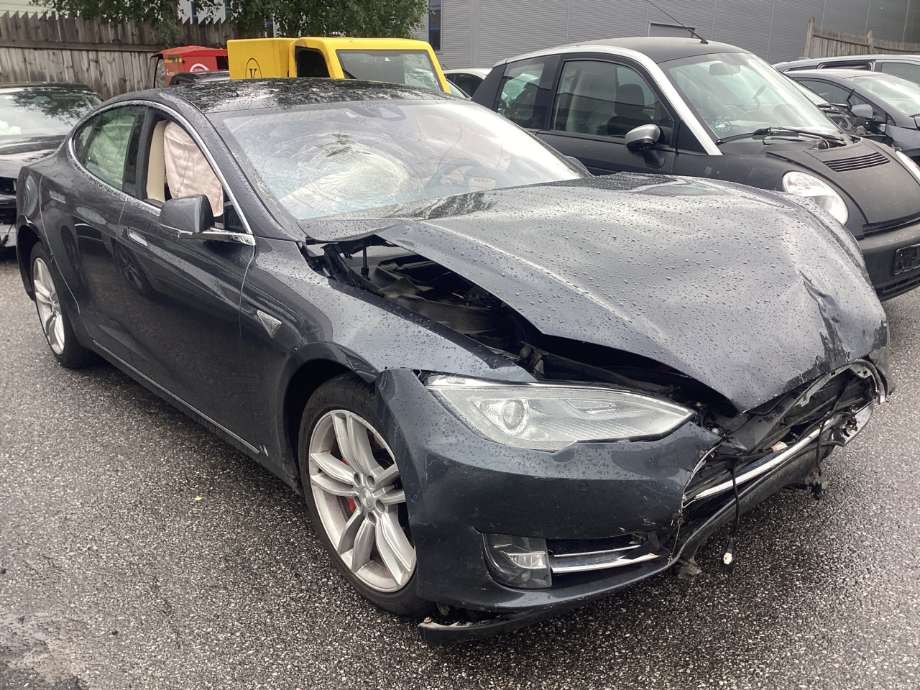 Tesla Model S 2013-2016 (Fase 1) , Motorkode: L2S, Girkassekode: