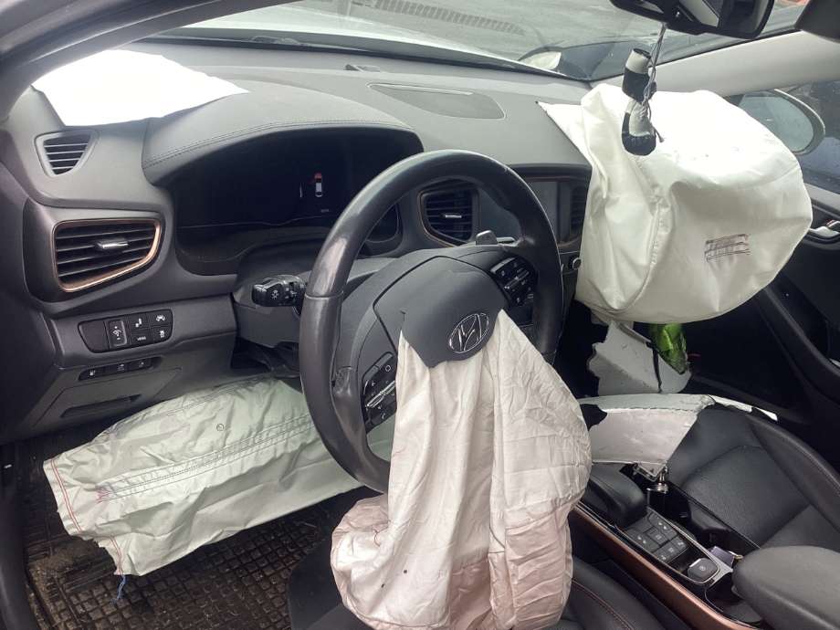 Hyundai Ioniq Electric 2016-2019 (Fase 1) , Motorkode: EM09, Girkassekode: 