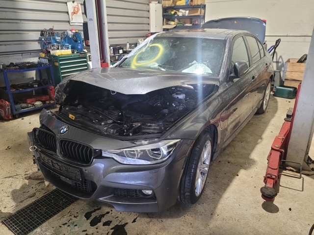 BMW 3-Serie 2012-2018 (F30/F31/F34) (F30/F31/F34), Motorkode: B48-B20A, Girkassekode: 