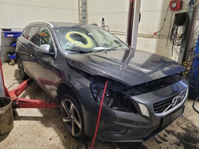 Volvo V60 2010-2013 (Type I, Fase 1) , Motorkode: D4162T, Girkassekode: 