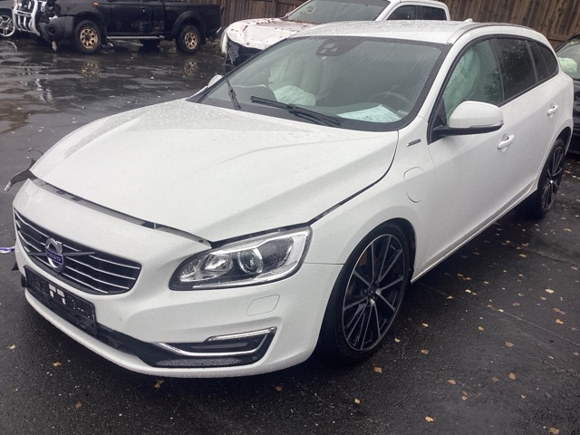 Volvo V60/V60 CC 2013-2018 (Type I, Fase 2) , Motorkode: D5244T20, Girkassekode: