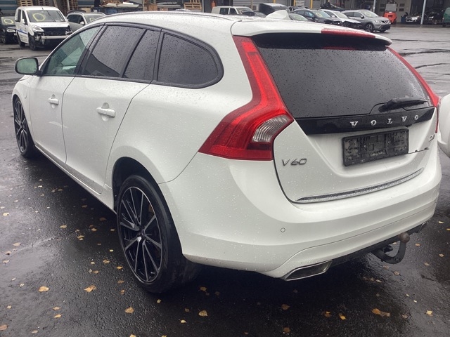 Volvo V60/V60 CC 2013-2018 (Type I, Fase 2) , Motorkode: D5244T20, Girkassekode: