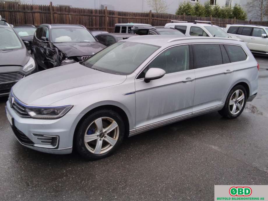 VW Passat 2015-2019 (Fase 1) (B8) (B8), Motorkode: CUKC, Girkassekode: 