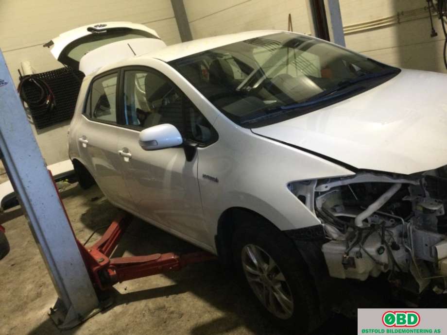 Toyota Auris 2010-2012 (Type I, Fase 2) , Motorkode: 2ZR-FXE, Girkassekode: