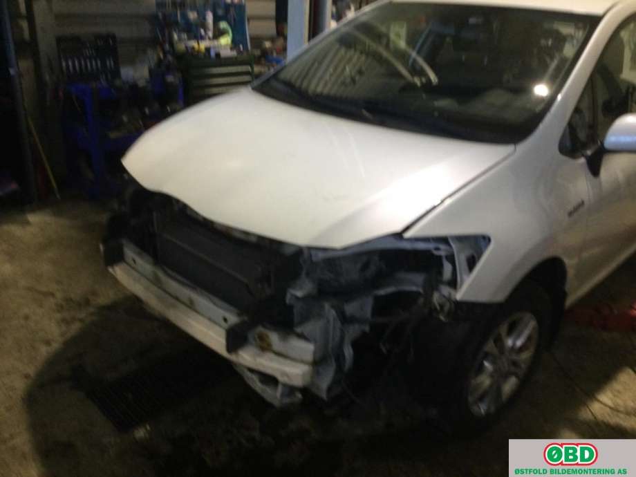 Toyota Auris 2010-2012 (Type I, Fase 2) , Motorkode: 2ZR-FXE, Girkassekode: