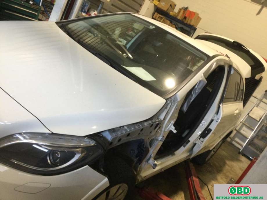 Mercedes B-Klasse 2011-2018 (W246) (W246), Motorkode: EM0004, Girkassekode: 