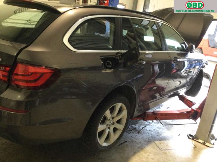 BMW 5-Serie 2010-2017 (F10/F11) (F10/F11), Motorkode: N47-D20C, Girkassekode: 