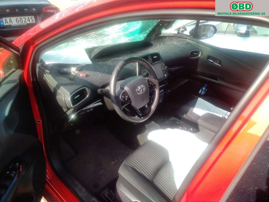 Toyota Prius 2016-2023 (Type IV) (combi) (combi), Motorkode: 2ZR-FXE, Girkassekode: 