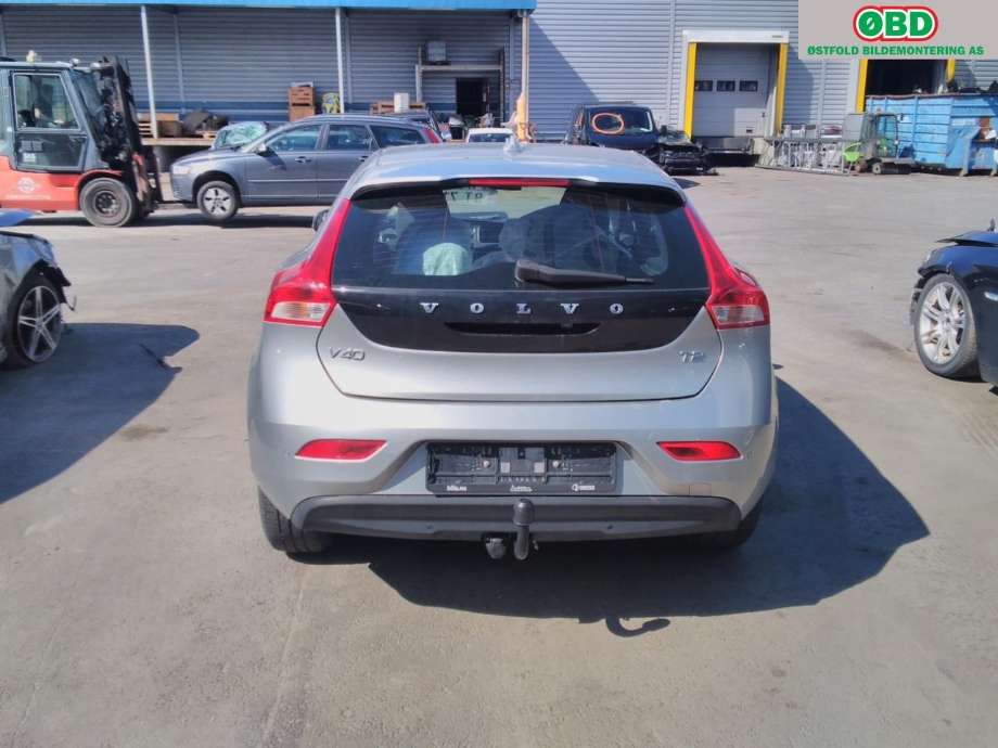Volvo V40 2012-2019 , Motorkode: B4154T5, Girkassekode: 