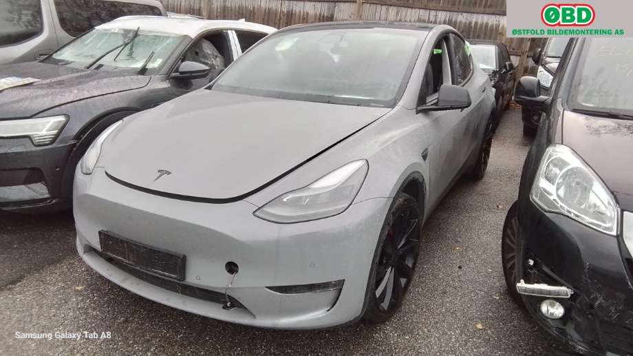 Tesla Model Y 2021-2024 (Type I) , Motorkode: , Girkassekode: 