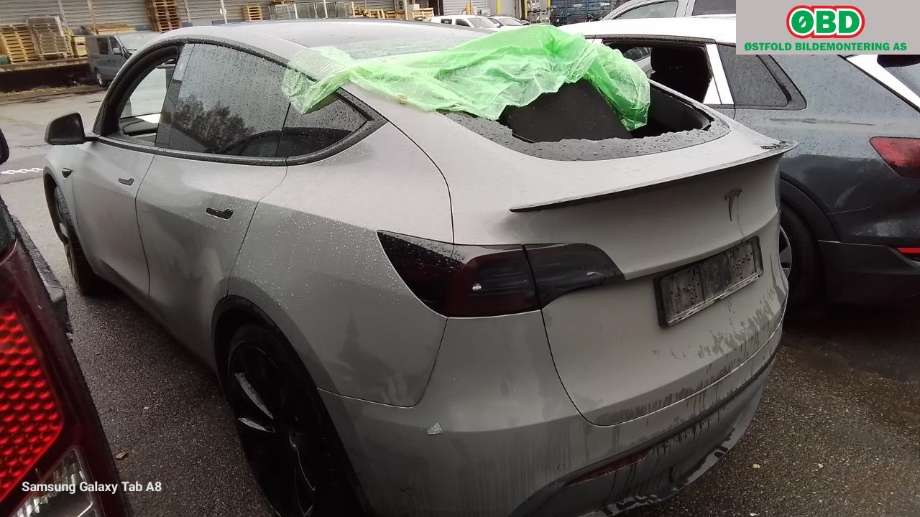 Tesla Model Y 2021-2024 (Type I) , Motorkode: , Girkassekode: 