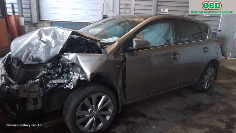 Toyota Auris 2013-2015 (Type II, Fase 1) , Motorkode: 2ZR-FXE, Girkassekode: 