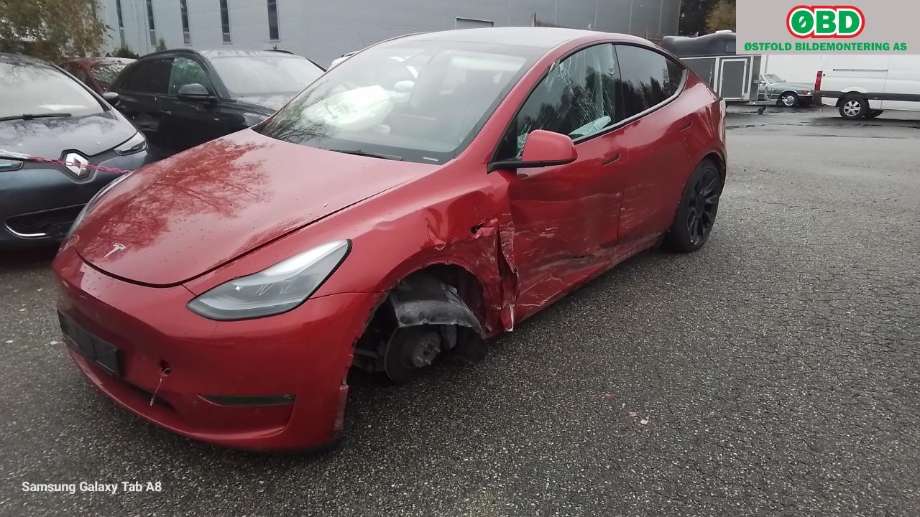Tesla Model Y 2021-2024 (Type I) , Motorkode: , Girkassekode: 