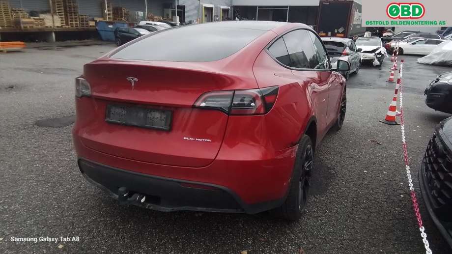 Tesla Model Y 2021-2024 (Type I) , Motorkode: , Girkassekode: 
