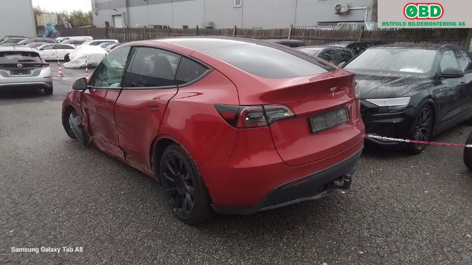 Tesla Model Y 2021-2024 (Type I) , Motorkode: , Girkassekode: 