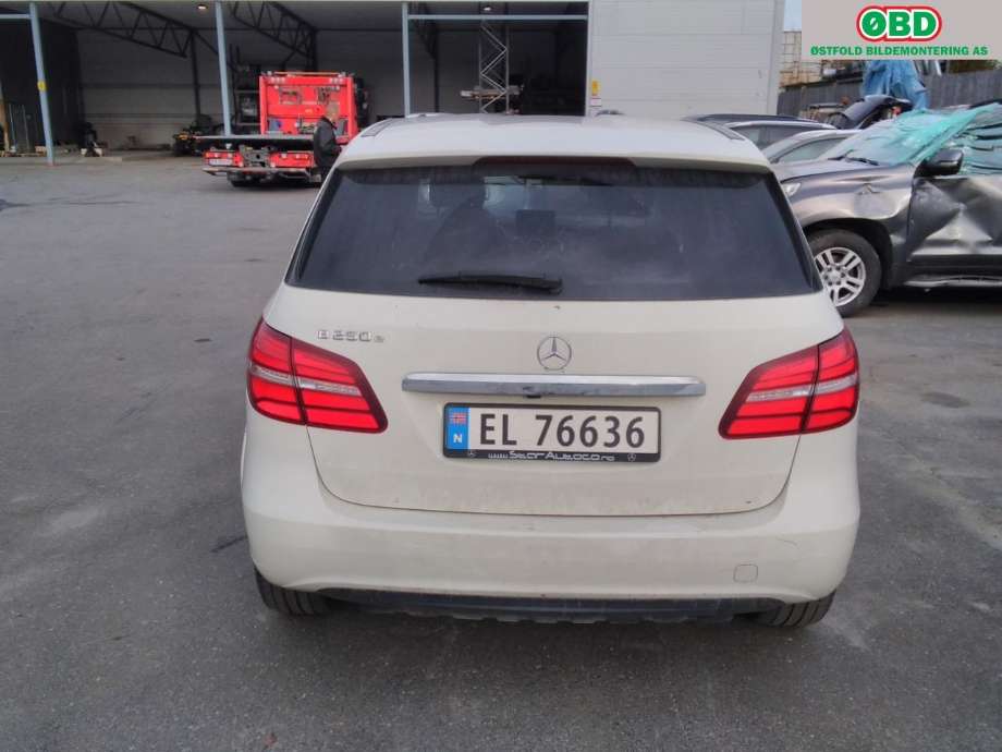 Mercedes B-Klasse 2011-2018 (W246) (W246), Motorkode: EM0004, Girkassekode: