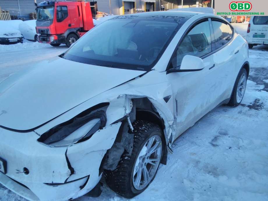 Tesla Model Y 2021-2024 (Type I) , Motorkode: , Girkassekode: 