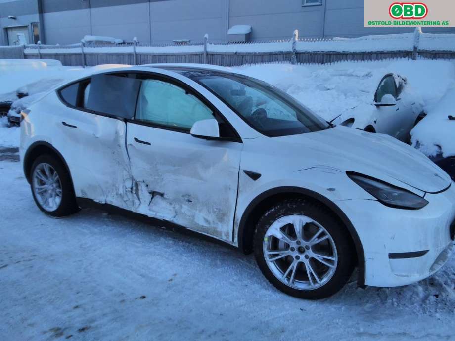 Tesla Model Y 2021-2024 (Type I) , Motorkode: , Girkassekode: 