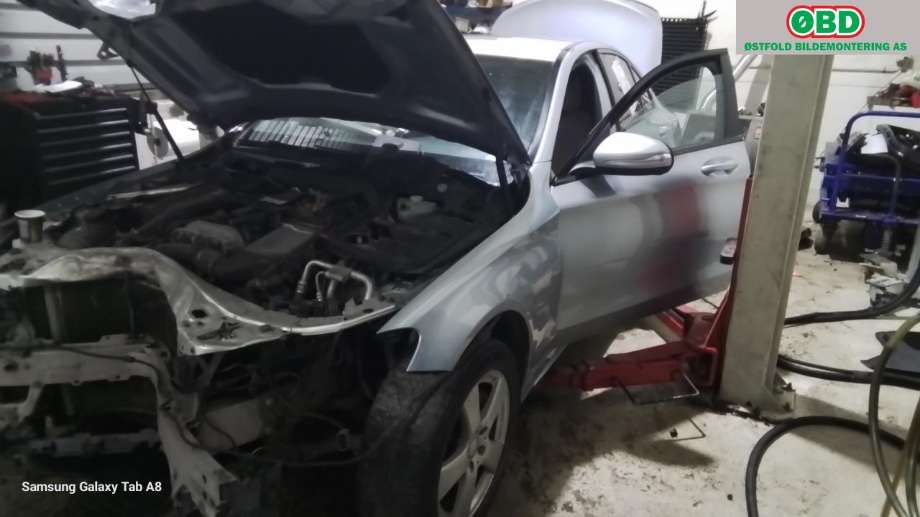 Mercedes C-Klasse 2014-2018 (Fase 1) (W205) (W205), Motorkode: M274.910, Girkassekode: 