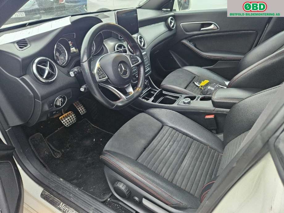 Mercedes CLA 2013-2019 (C117) (C117), Motorkode: M270.910, Girkassekode: 