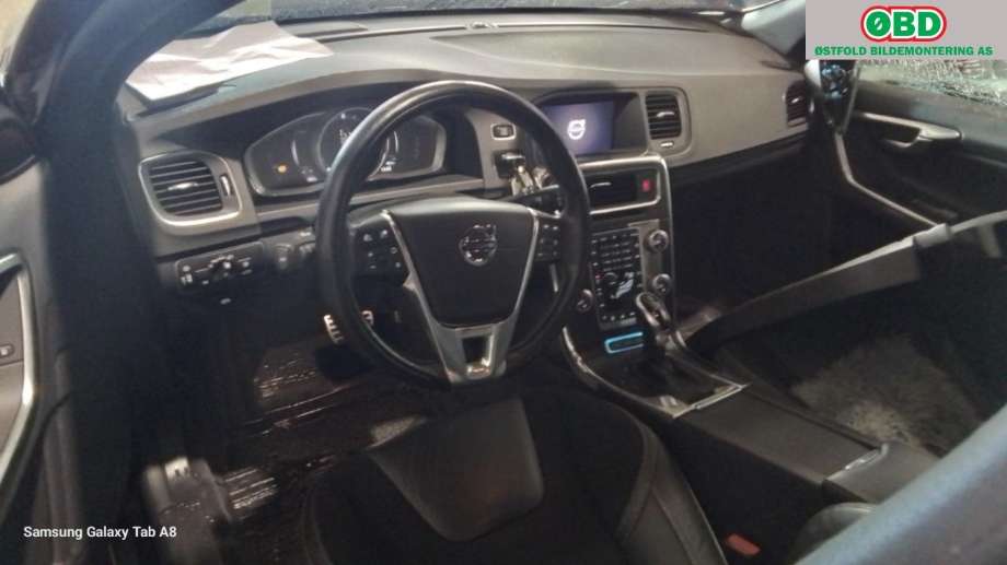 Volvo V60/V60 CC 2013-2018 (Type I, Fase 2) , Motorkode: D87PHEV, Girkassekode: