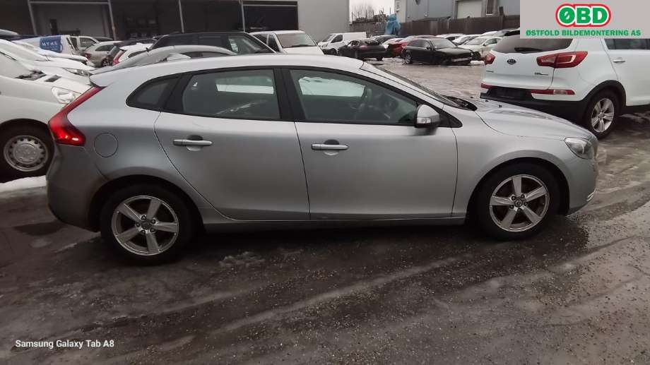 Volvo V40 2012-2019 , Motorkode: D4162T, Girkassekode: